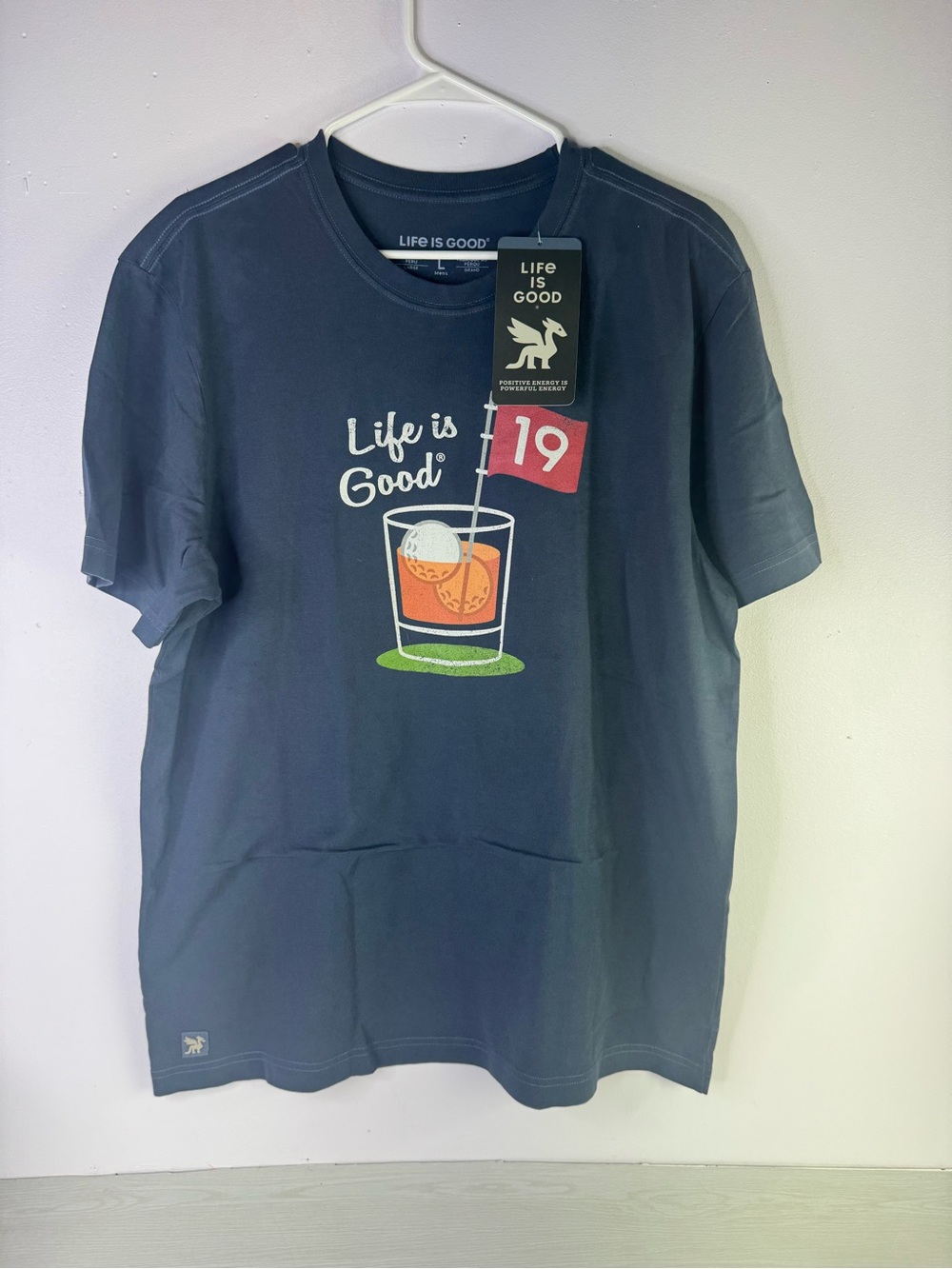 Life is Good Mens large 19th Hole Cocktail Crusher-Lite Tee